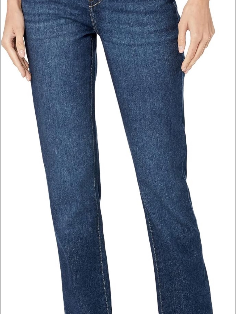 Signature by Levi Strauss Women’s Classic Straight-Leg Jeans in Dark Blue 2